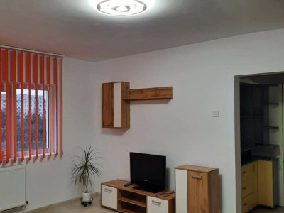 Apartament doua camere, zona Gheorghe Doja, Ploiesti.