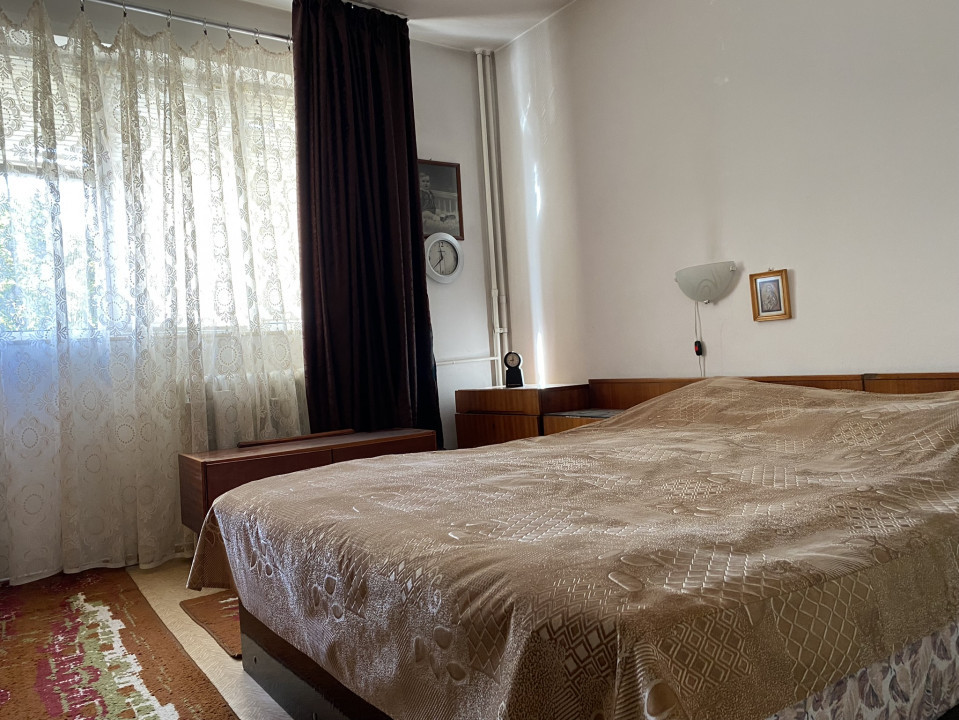 Apartament 3 camere, zona Mall Afi.