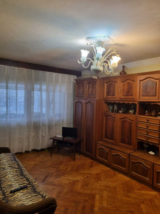 Apartament spatios, situat pe Bulevardul Repiblicii.