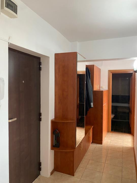 Apartament 2 camere, mobilat, zona ultracentrala a Orasului Ploiesti.